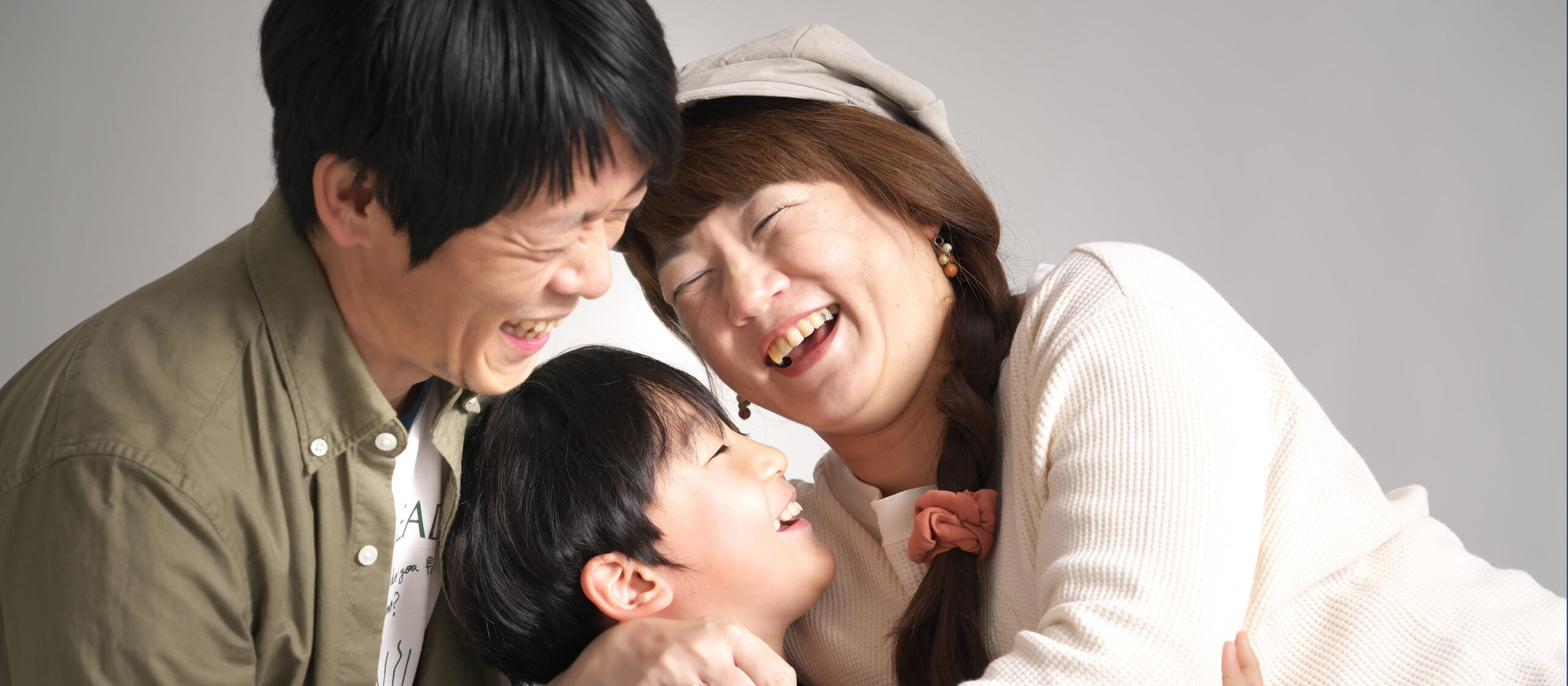 感動に満たされ、幸せがあふれる家族写真を。