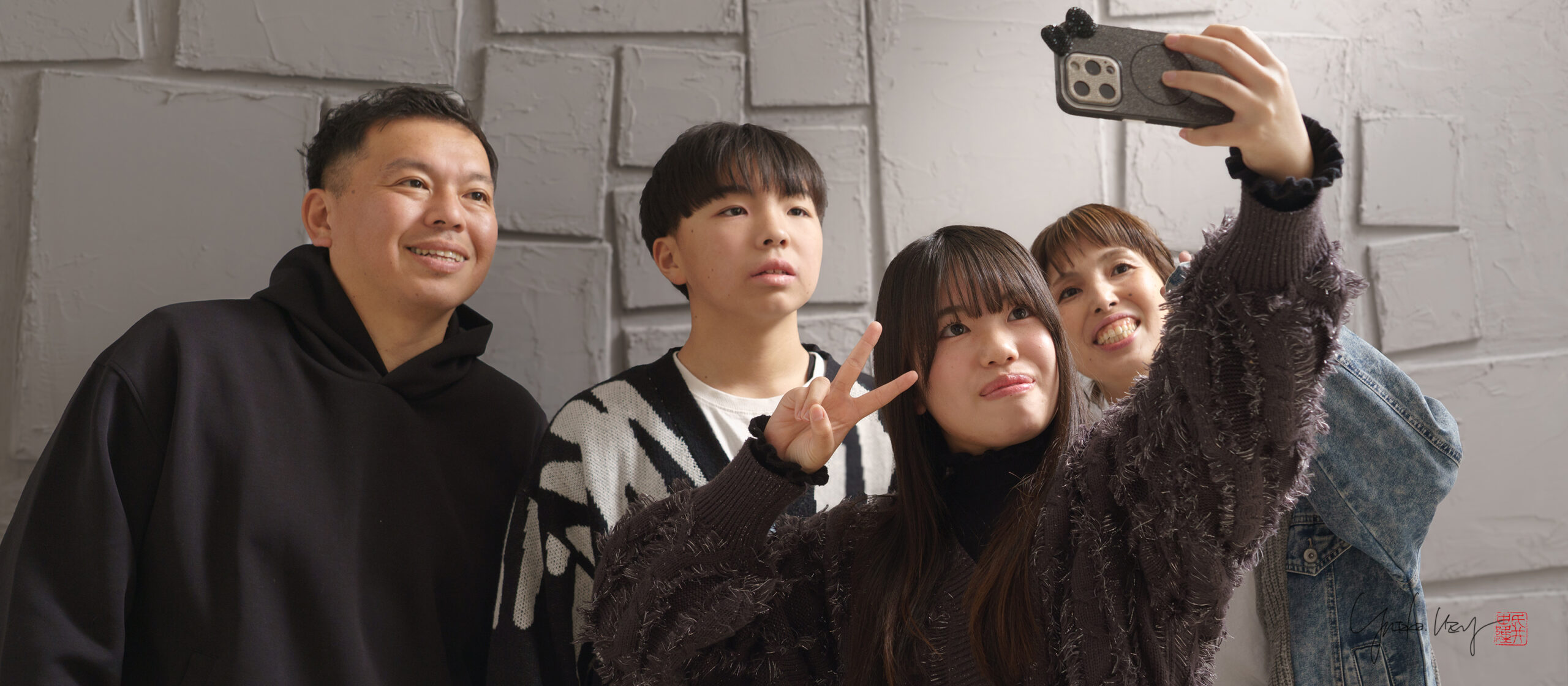 感動に満たされ、幸せがあふれる家族写真を。