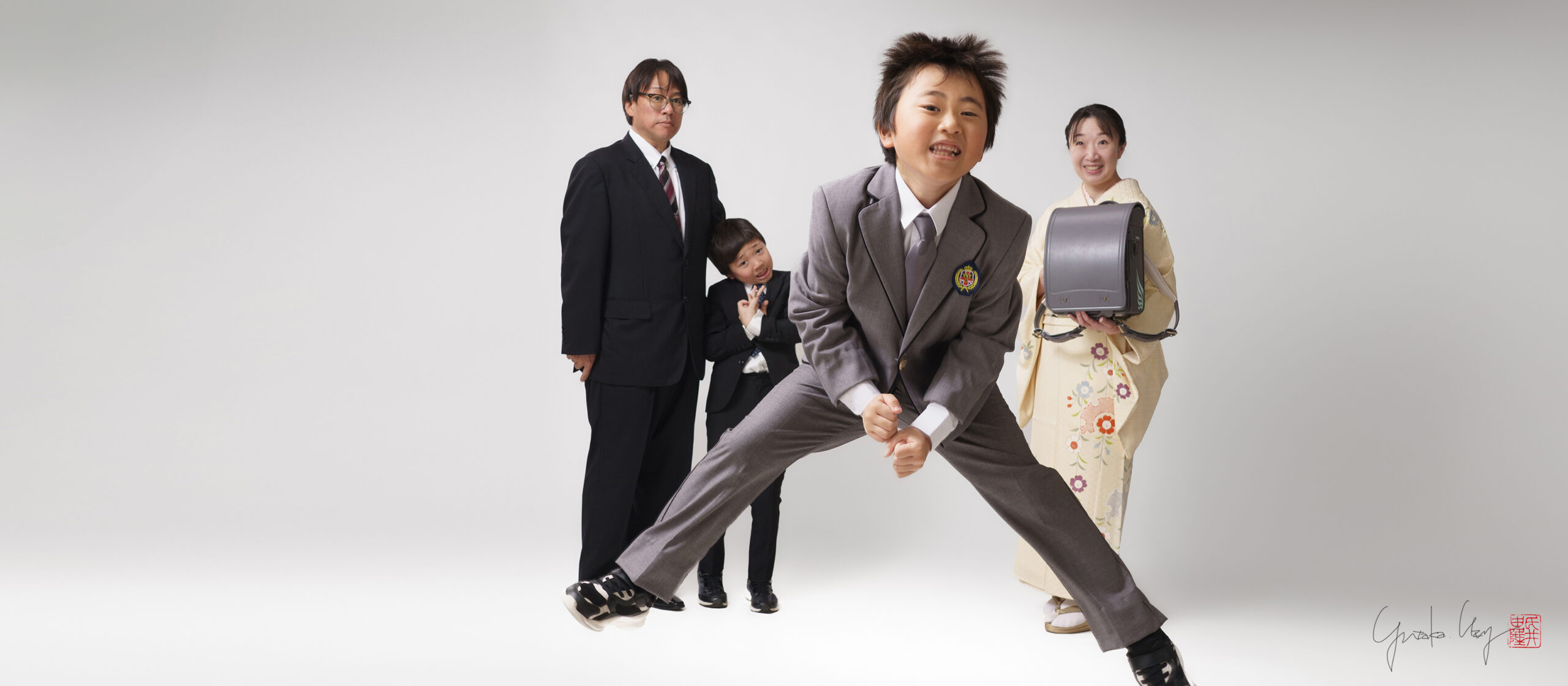 感動に満たされ、幸せがあふれる家族写真を。
